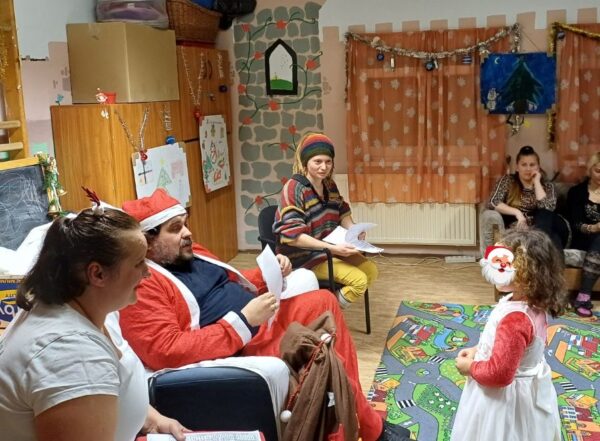 (LEZÁRULT!) Mikuláscsomagra gyűjtünk – tegyük ismét szebbé az anyaotthonban élő gyerekek ünnepét!